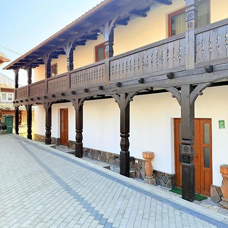 Gospodaria Klaus Rozavlea Dış mekan fotoğraf